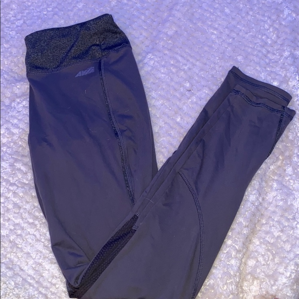 gray athletic leggings